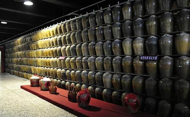 創辦酒廠與酒類經營全攻略 從注冊到運營的必備手續詳解